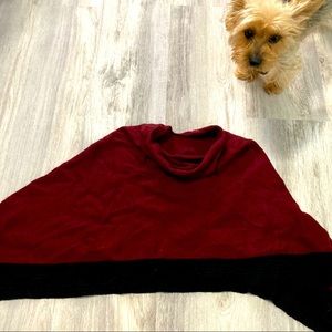 Celeste | Cozy magenta shawl poncho 🧣